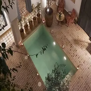 Riad Magellan Yoga And ****