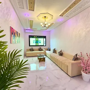 - Alhambra فاس